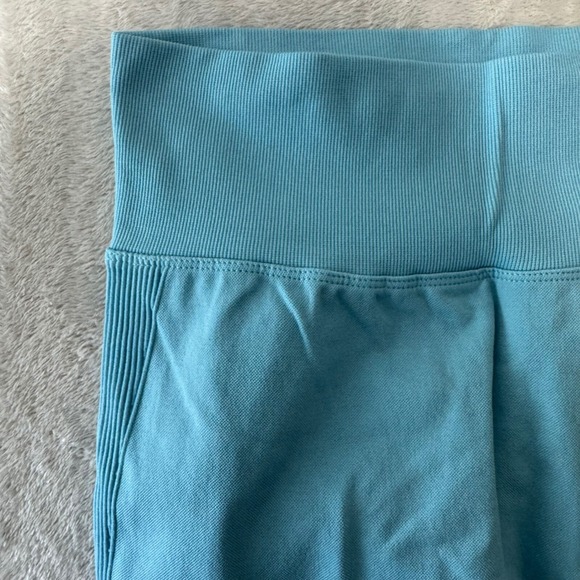 NEW High‎ Waisted Butt Lifting Leggings Medium Light Blue 7/8 Length - Picture 6 of 10